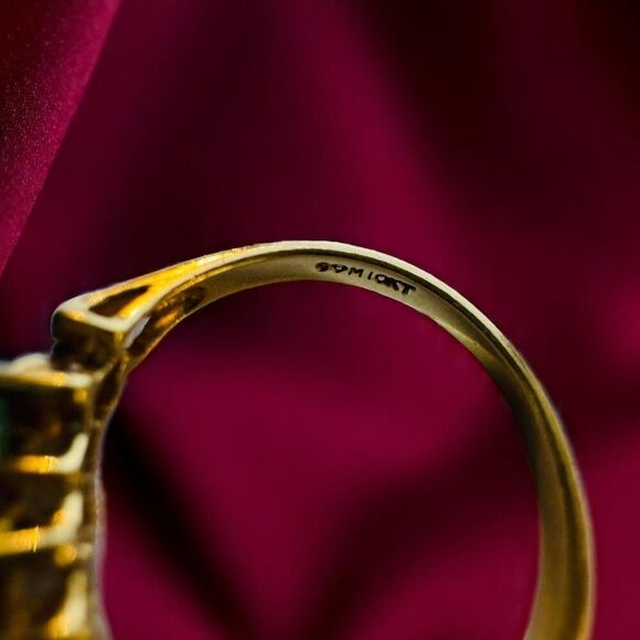 VINTAGE- 10K Gold - Natural Colombian Emerald Diamond Ring -sz 6 -Marquise -1.7g - Picture 4 of 16